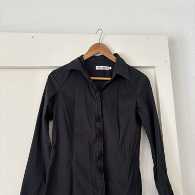 Schönes schwarzes Hemd / Bluse