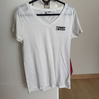 White Tommy Jeans V-neck T-shirt S