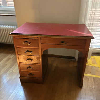 Wooden desk with drawers
