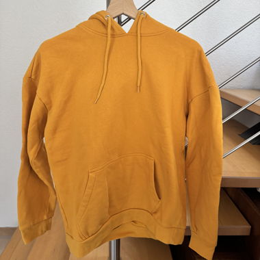 Yellow Hoodie PIER ONE