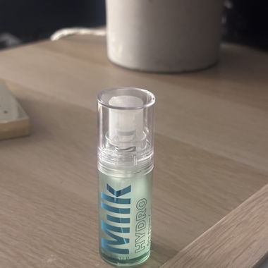 Milk Hydro Grip Primer