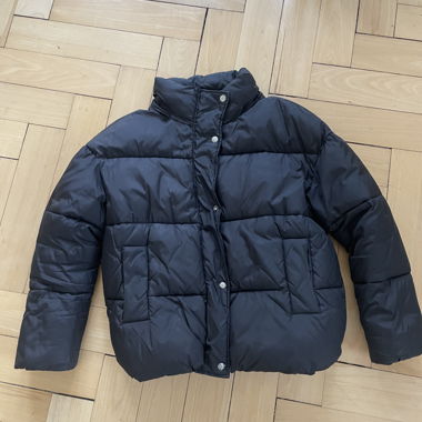 black pufferjacket/winterjacket