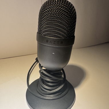 Razer seiren mini 