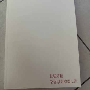 LOVE YOURSELF PHOTOBOOK - BTS