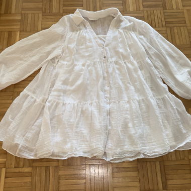 Abito bianco fluido