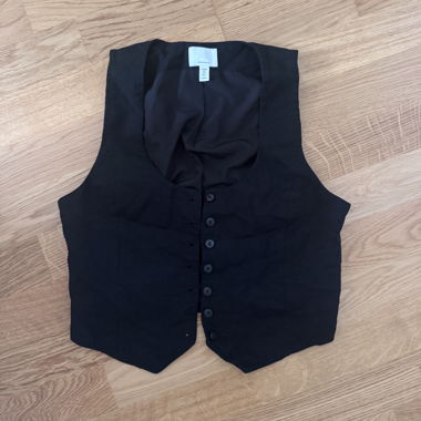Gilet Nero con Bottoni