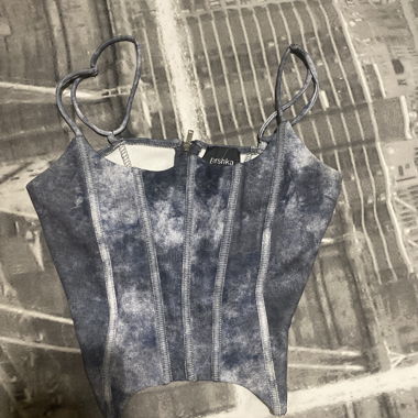 Haut Corset grisâtre