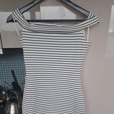 Off shoulder dress marinière