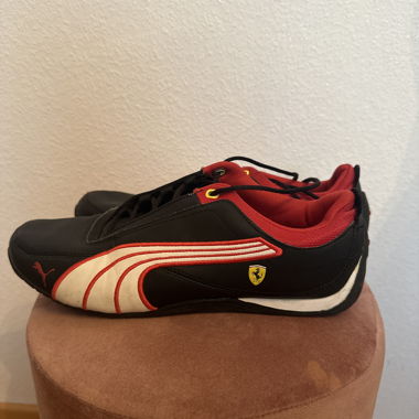 Puma Ferrari Vintage