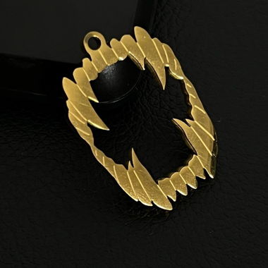 GOLD FANG PENDANT
