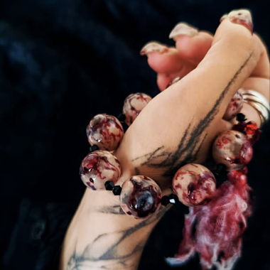 GOTHIC ARMBAND - BLUTTROPFEN DESIGN