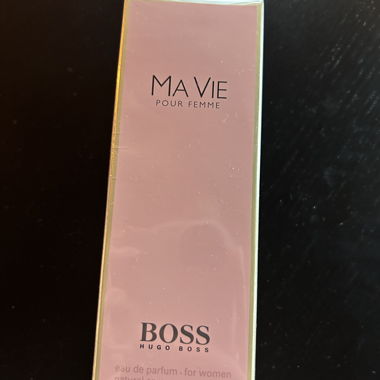 Hugo Boss Ma Vie Perfume