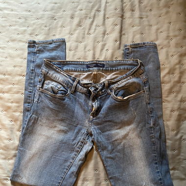 Low rise jeans 