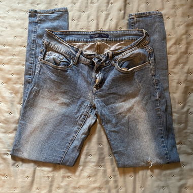 Low rise jeans 