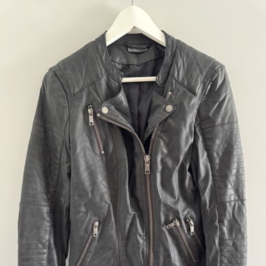 Leader look jacket