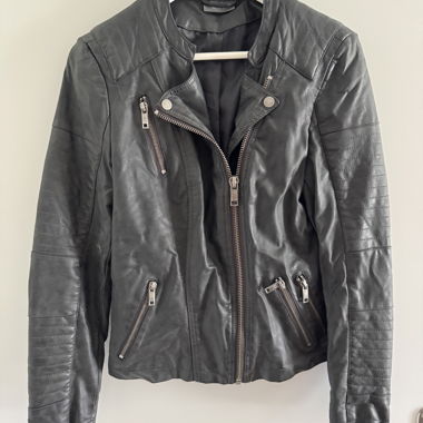 Leader look jacket
