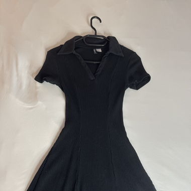 black basic dress
