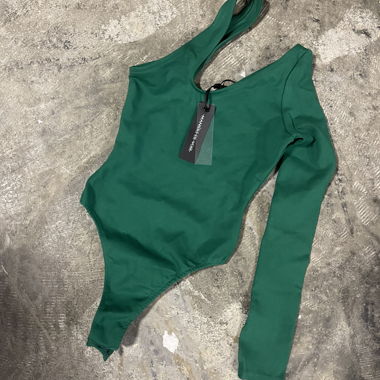 Maniere De Voir Green One-Shoulder Bodysuit