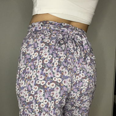 Stoffhose, Lila Geblümt, Grösse M