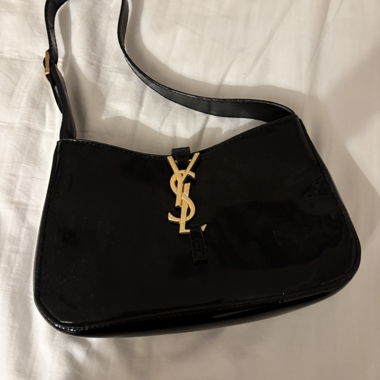 YSL schwarze Schultertasche