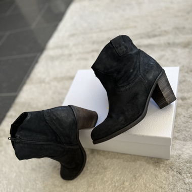 Tosca Blu - Leather ankle boots - removable anklet