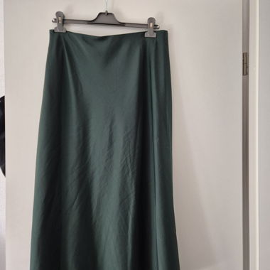 Jupe satin vert fonce Y.A.S