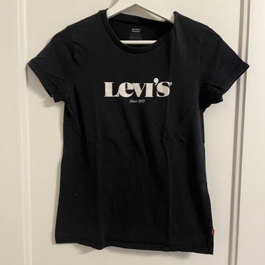 Levi's Tshirt