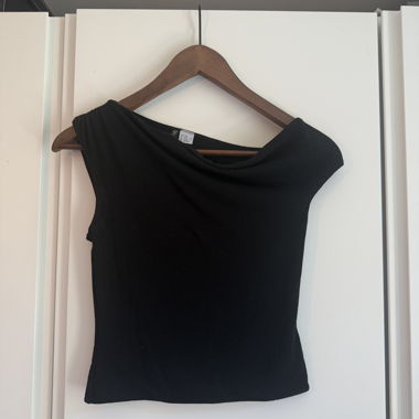 Haut à épaules dénudées noir de H&M