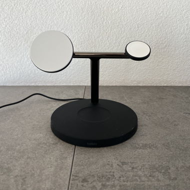 Supporto di ricarica magnetico