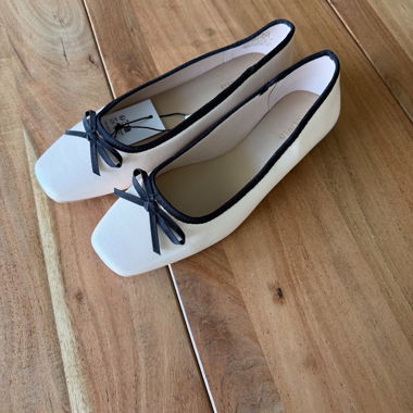 Ballerinas with Bow