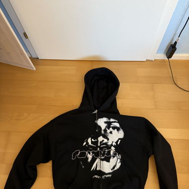 FAVELA zip hoodie in black