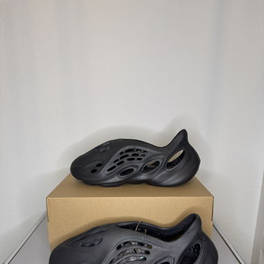 Adidas Yeezy Foam RNR Onyx