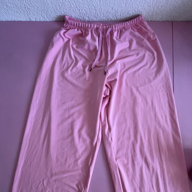 Cute pink loose pants