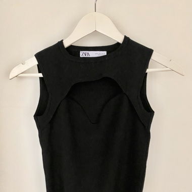 Haut avec joli décolleté en cœur, S