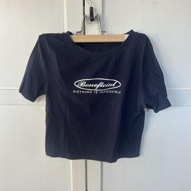 T-shirt Beneficial