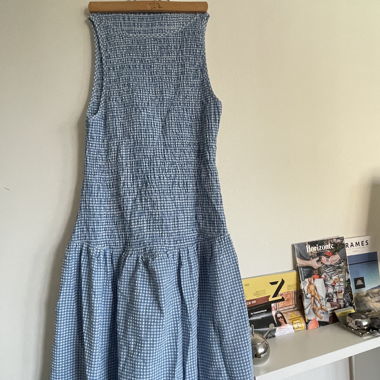 dress 
