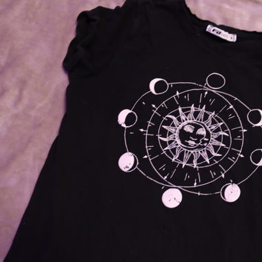 Basic black shirt with print