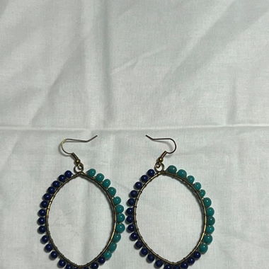 CUTE EGG-SHAPED DARK- AND LIGHT BLUE EARRINGS