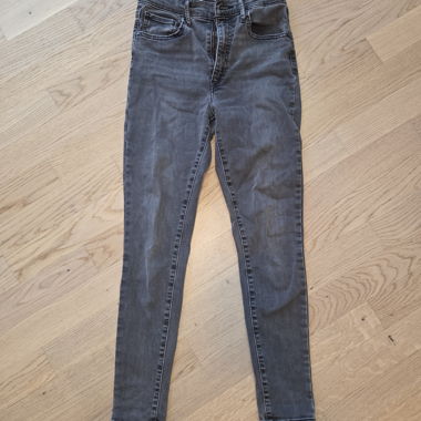 Levi’s Mile High Super Skinny Jeans black W28
