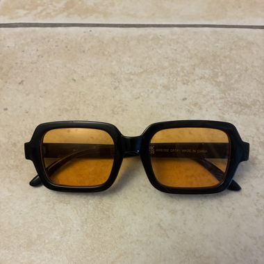 Sonnenbrille