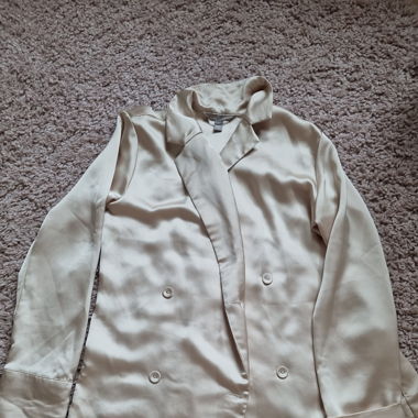 Veste en satin excellent état 