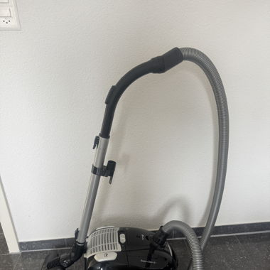 Staubsauger inkl. Säcke