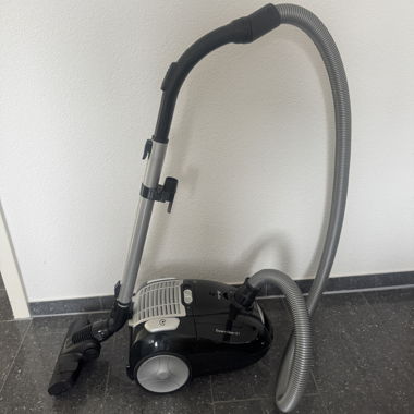 Staubsauger inkl. Säcke