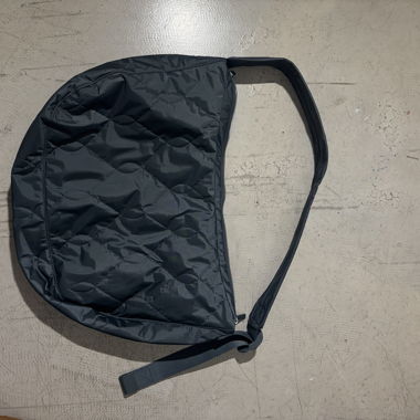 Borsa a tracolla imbottita COS