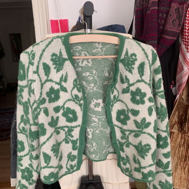 Gilet à fleurs vert
