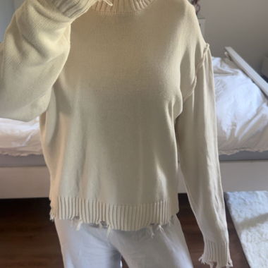 Maglione Bershka in maglia distressed