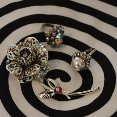 American vintage jewelry set