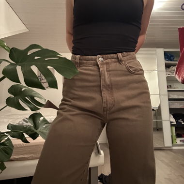 Bershka brown wide leg trousers 