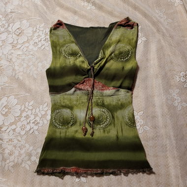 Vintage green top