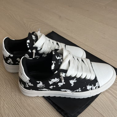 Nurmeris Schuhe